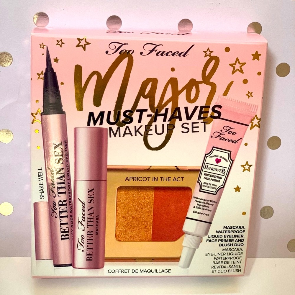 Too Faced Major Must Haves Makeup Set